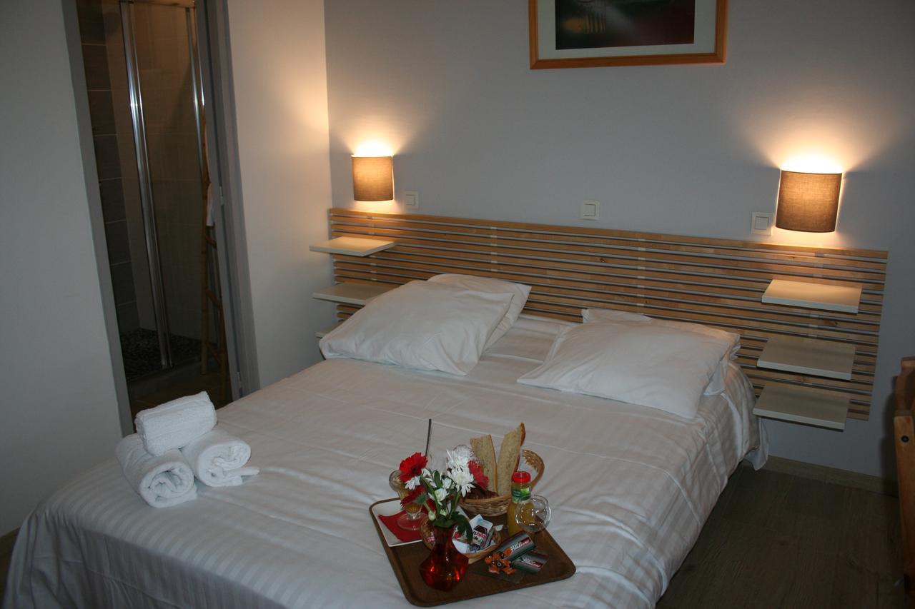 Hotel Les Italiens Biscarrosse Pokój zdjęcie
